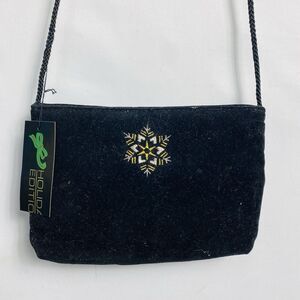 Vintage Velvet Embroidered Shoulder Evening Bag  8.5”x5.5” NwT